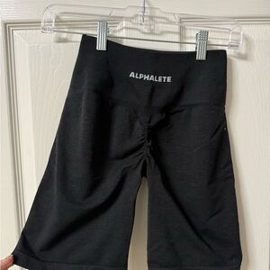Alphalete Amplify short